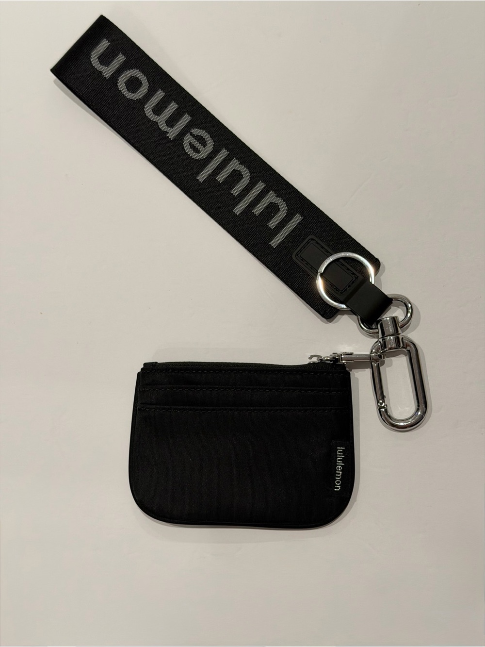 lululemon athletica set - clippable Card Holder and never lost key chain - Picture 4 of 6